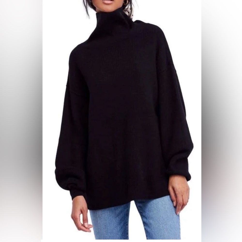 Free People Turtleneck Tunic Sweater Size XS in Black
